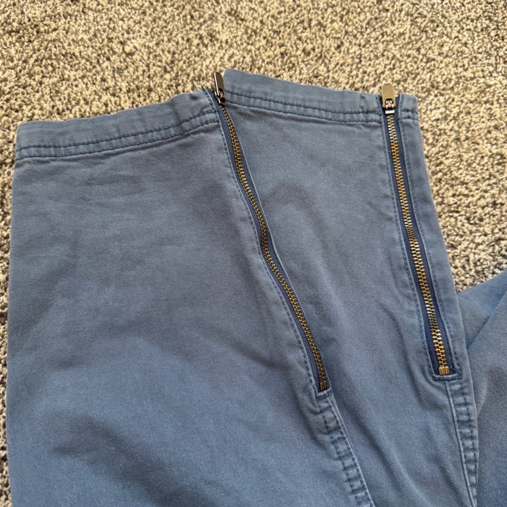ATHLETA Blue Organic Cotton Blend Boulder Cargo Zipper Ankle Pants Size 6 - Picture 3 of 12